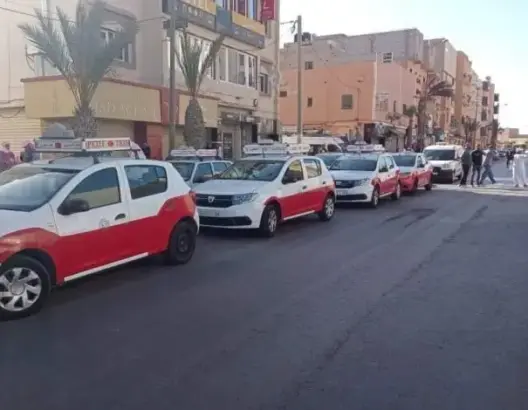 أزمة النقل بالعيون.. جمعية لحماية المستهلك تطالب بتوفير حافلات حضرية