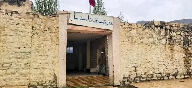 وفاة طفل بإملشيل تثير غضبا واسعا وتكشف واقع التهميش الصحي بالمناطق الجبلية (فيديو)