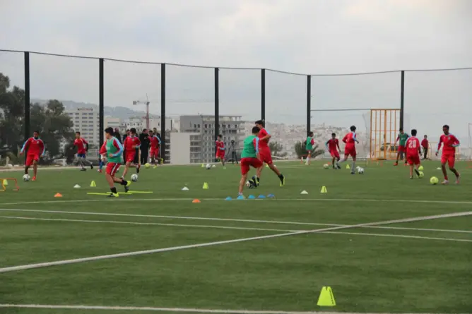 ملاعب القرب بالألفة تفجر اتهامات بـ”الفساد” ومقاطعة الحي الحسني ترفض “الإبتزاز”