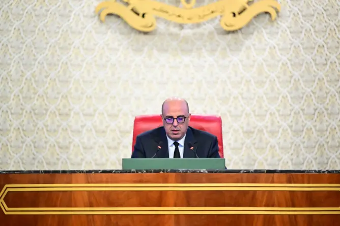 رئيس مجلس المستشارين يدعو إلى ثورة في العمل البرلماني لمواكبة طموحات المغاربة