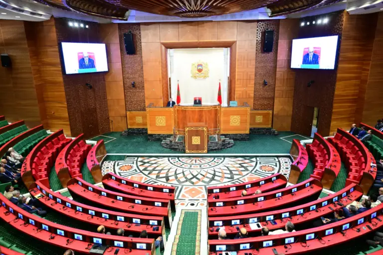 “المستشارين” يمرر قانون تنظيم مهنة المحاماة .. ووهبي يثني على التوافق رغم “الأزمة”