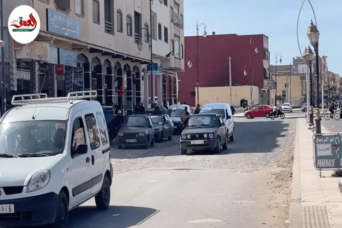 فضيحة بـ7 ملايير سنتيم.. شارع حديث التشييد يتآكل بجماعة الزمامرة