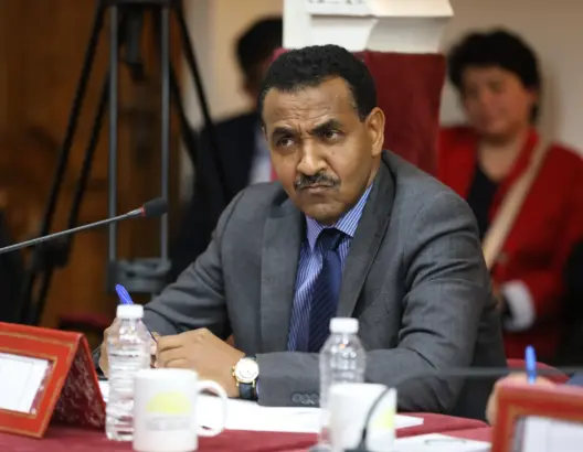 شهيد: حجج وتبريرات الحكومة “ضعيفة” و60 بالمئة من الوزراء يغيبون عن البرلمان