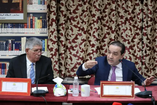جدل الفراقشية الكبار.. تويزي وشوكي: 1300 مليار تضليل تقوده المعارضة لتحقيق “البوز”