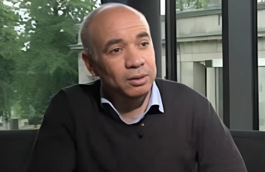 محمد الأشهب أستاذ الفلسفة بكلية الآداب والعلوم الإنسانية، ابن زهر أكادير