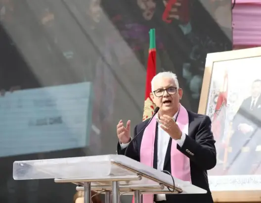بركة يعود لمهاجمة “فراقشية الإستيراد” ويروج لمشاريع طرقية في لقاء حزبي