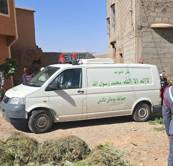 سيارة نقل الأموات