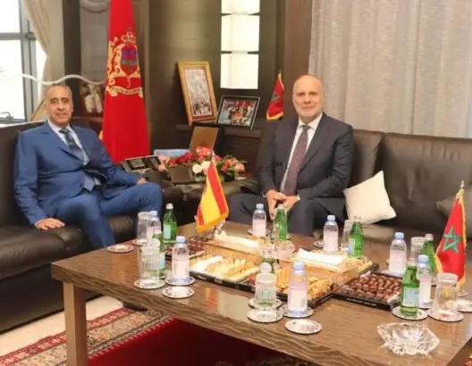 في أول زيارة خارجية له بعد تعيينه.. مسؤول الاستعلامات الإسباني يتباحث مع حموشي بالرباط