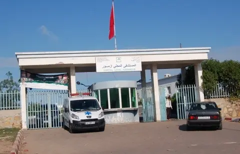 قرارات شفوية تطرد حراس أمن بمستشفى أزمور.. واتهامات بـ”النصب والابتزاز”