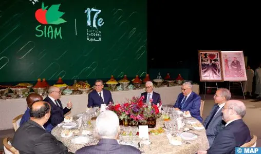 الملك يقيم مأدبة عشاء على شرف المشاركين في الملتقى الدولي للفلاحة