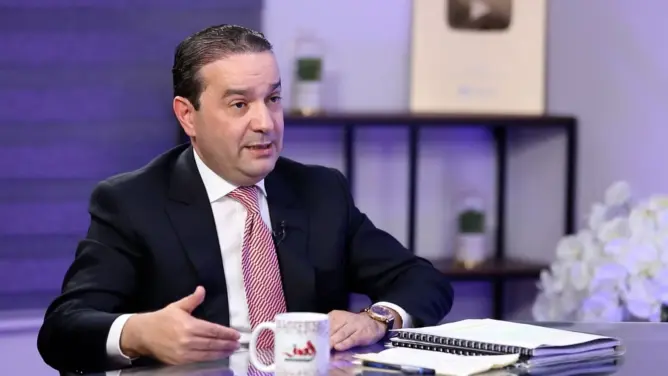 شوكي يفتخر بحصيلة أخنوش ويدعو المعارضة للتحرر من “التشويش والتضليل”