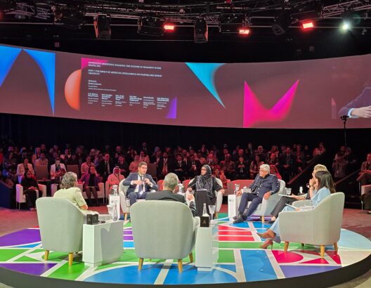بنسعيد يمثل المغرب في قمة أبوظبي للثقافة ومشاورات موندياكولت 2025
