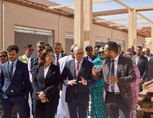 البواري يطلق بالداخلة مشاريع لتحديث التسويق وتثمين الثروات البحرية وتعزيز سلامة الصيادين