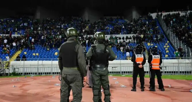 الأمن يوقف 17 مشتبها فيهم على خلفية أحداث شغب بمباراة الوداد والجيش الملكي