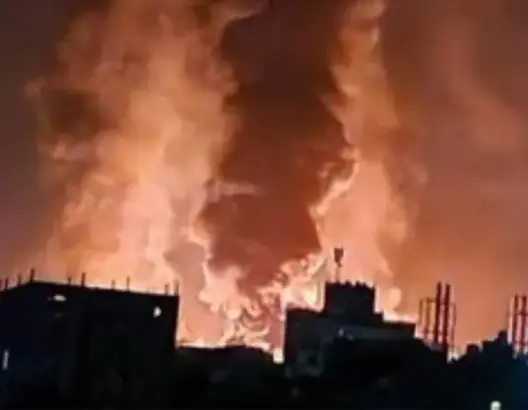 إسرائيل تقصف اليمن بـ30 طائرة حربية ردا على استهداف الحوثيين لمطار بن غوريون