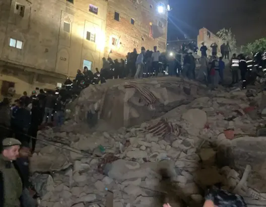 في حصيلة أولية .. 6 قتلى و7 مصابين في انهيار عمارة سكنية بفاس (فيديو)