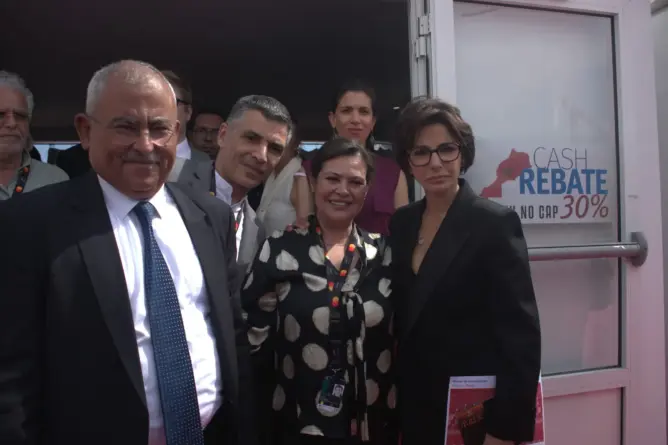 وزيرة الثقافة الفرنسية تزور جناح المملكة بمهرجان “كان” وتشيد بمواهب مغربية