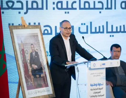 منتقدا مظاهر الفساد وانعدام الضمير.. بوز: الجامعة ليست لتلقين الدروس بل لصناعة الوعي