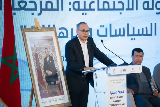 منتقدا مظاهر الفساد وانعدام الضمير.. بوز: الجامعة ليست لتلقين الدروس بل لصناعة الوعي