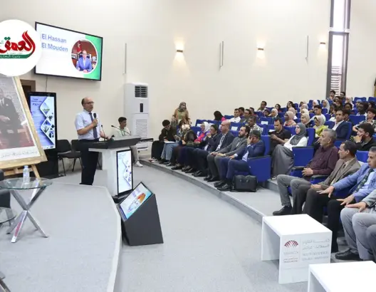 جامعة القاضي عياض تجمع الطلبة والمهنيين في لقاء "الطالب والمهن'' في نسخته الاولى