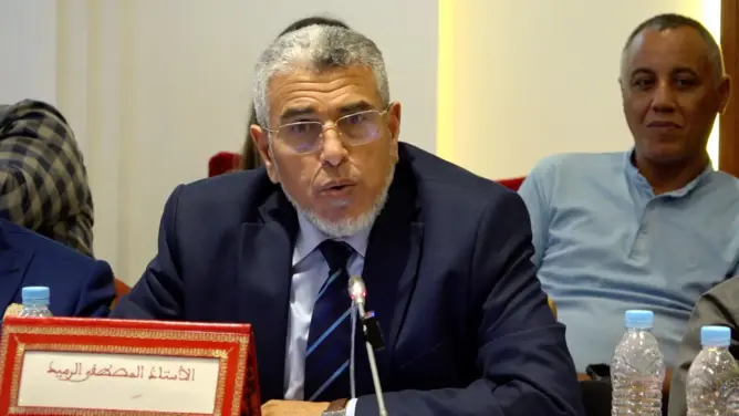 الرميد: حضور الزفزافي جنازة والده مؤشر على قرب طي ملف “حراك الريف”