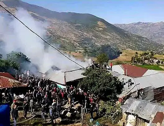 زوجان وطفلتان.. مصرع أسرة بكاملها اختناقا إثر حريق بمنزلهم ضواحي شفشاون (فيديو)