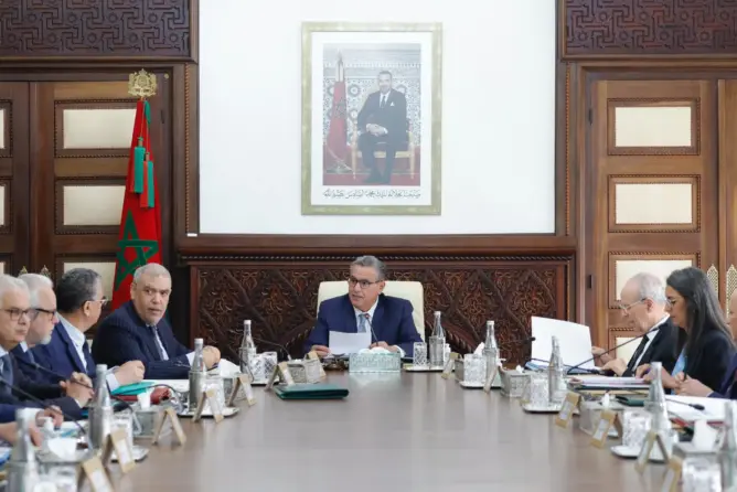 أخنوش يشكر لوهبي سهره على إخراج قانون العقوبات البديلة إلى حيز التنفيذ