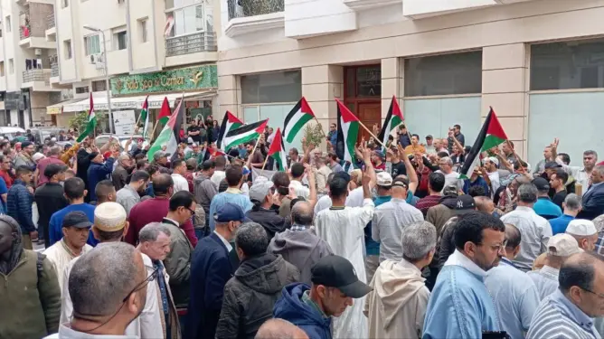 تجويع سكان غزة يُخرج أزيد من 100 مظاهرة في يوم واحد بالمغرب والمحتجون يرفعون 3 “لاءات”