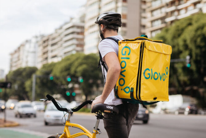 شركة "غلوفو" (Glovo)