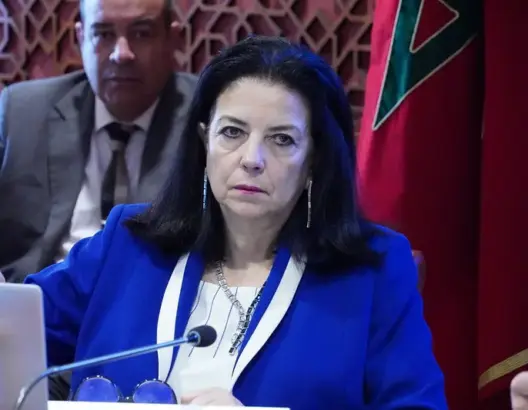 تفوق مغاربي وعربي.. الحكومة: نظام أيام العطل جد مرض ومراجعته تتطلب دراسة اقتصادية