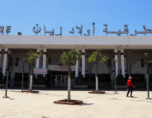 ركود غير مسبوق يضرب محطة أولاد زيان بالبيضاء.. ومهنيون يكشفون أسباب تراجع حركة السفر