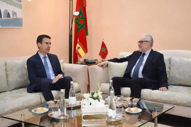 المغرب وإسبانيا يعززان تعاونهما في النشر الرقمي للنصوص القانونية