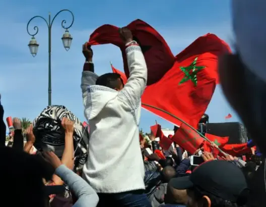 مفارقة الحضور الافتراضي وغياب الفعل الميداني.. هل يغرد الشباب خارج سرب السياسة؟