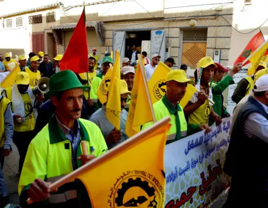 الكونفدرالية تدعو وزير الداخلية للتدخل لصرف أجور عمال “أوزون”