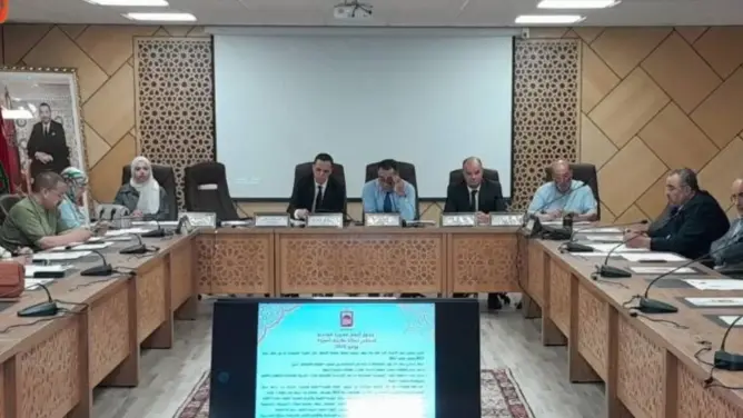 مجلس عمالة طنجة يُقيل عضواً بسبب “الغياب”.. والرئيس يترقب استئناف محاكمته في “جرائم الأموال”