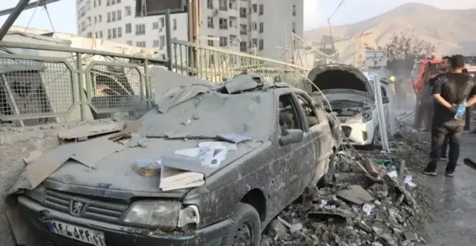 من هم أبرز القادة العسكريين والعلماء النويين الإيرانيين الذين استهدفهم هجوم إسرائيل؟