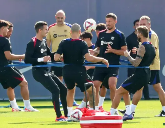 بقرار من هانسي فليك.. برشلونة يتراجع عن إجراء مباراته الودية بالمغرب