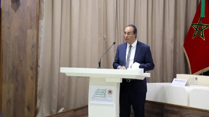 المجلس الاقتصادي يُحذر: العمل عن بُعد وبالمنصات الرقمية خارج حماية القانون