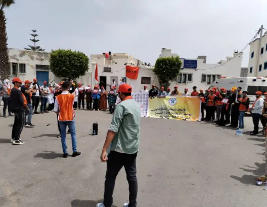 البرلمان يدخل على خط أزمة الصحة بطرفاية وسط احتجاجات الأطر الطبية
