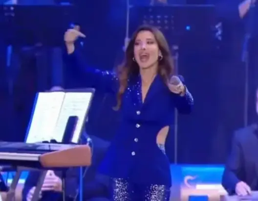 نانسي عجرم تواصل استفزاز المغاربة وترفض حمل العلم في "موازين"