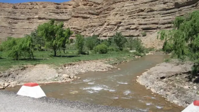كارثة بيئية تهدد وادي دادس بإقليم تنغير ومطالب بتحرك عاجل لإنقاذ الواحة