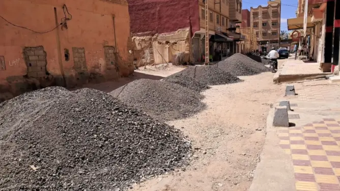 مواطن يشتكي من استعمال “نفايات مسرطنة” داخل أحياء سكنية بالرشيدية
