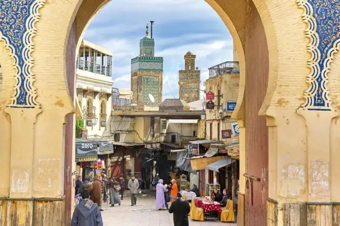 مدن بلا سيارات.. المدينة القديمة لفاس ضمن أفضل 10 وجهات سياحية للمشي في العالم