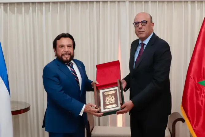 ولد الرشيد يجري مباحثات مع نائب رئيس جمهورية السلفادور حول سبل تعزيز التعاون الثنائي