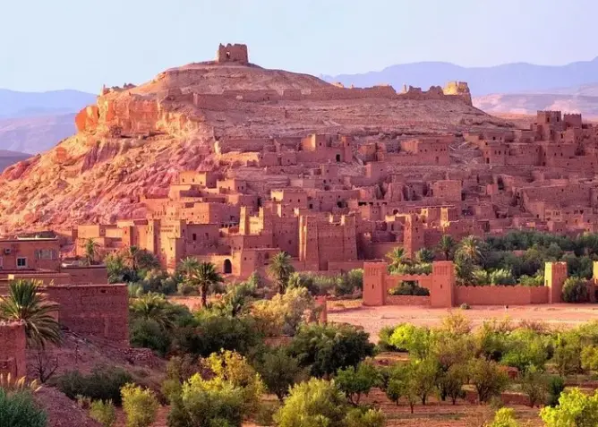 تصنيف “CNN Travel” يضع قصر ٱيت بن حدو بورزازات على قائمة أجمل القلاع في العالم