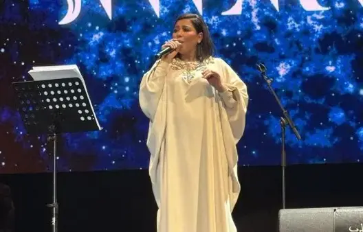 بعد أزمة “موازين”.. محامي شيرين ينسحب من دفاعها ويناشد وزارتي الثقافة والصحة لإنقاذها