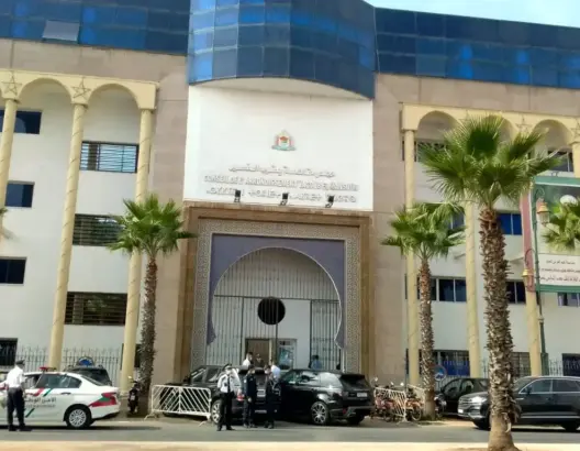 “فساد مالي أم صراع سياسي؟”.. اتهامات متبادلة تُشعل مقاطعة يعقوب المنصور بالرباط