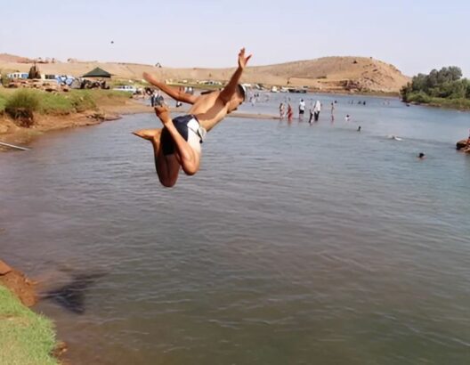 السباحة في الأودية والبرك