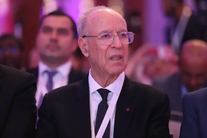 التوفيق: التعامل بالفوائد عقد تراضٍ والدولة مسؤولة عن حماية المقترض من الظلم والاستغلال (فيديو)