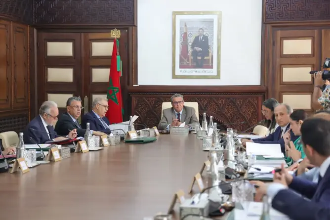 الحكومة تطلق إصلاحا هيكليا لمؤسسات الأعمال الاجتماعية بأسرة العدالة